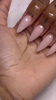 Baddie Almond Nails, Classy Almond Nails, Tapered Square Nails, Acrylic Nail Set, Long Acrylic Nail Designs, Smink Inspiration, Short Square Acrylic Nails, Classy Acrylic Nails