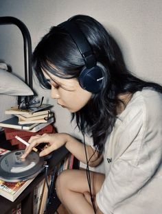 Girl With Headphones, A Girl, Headphones, On Twitter, Twitter, Music