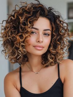 40 Layered Curly Haircuts That Will Make You Embrace Your Natural Texture Spiral Curly Hairstyles, Copper Curls Naturally Curly, Curly Haircut Short Layers, Short Natural Curly Haircuts, Natural Curly Hair Color Ideas, Short Curly Hair Color, Short Perm, Curly Hair Cut