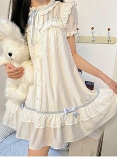 The price is for a dress only, others are not included.   	 		 			Size 			S 			M 			L 		 		 			Full Length 			84 			86 			90 		 		 			Shoulders 			33 			34 			35 		 		 			Bust 			100 			104 			108 		 		 			Hem Circumference 			176 			180 			184 		 		 			Sleeve Length 			23.5 			24 			24.5 Cute Summer Sleep Dress, Sweet Short Sleeve Cotton Dress, Short Sleeve White Vintage Dress, Short Sleeve Dresses With Bow For Daywear, Casual Vintage Dress With Ruffles And Short Sleeves, Casual Vintage Short Sleeve Dress With Ruffles, Sweet White Dress With Bow, Casual Vintage Dress With Ruffles, Cute Knee-length Mini Dress For Daywear