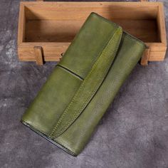 Free U.S. shipping. Style: Commuting , color:Green, suite for season：Spring, Summer, Autumn, Winter ，Anniversary, Date, Going out, Hanging out, Travel, Work, Material Genuine Leather, Forest Green Handcrafted Wallet Cowhide Leather Wallet Vintage Wallet Cowhide Clutch, Green Wallet, Green Clutches, Vintage Wallet, Wallet Vintage, Handmade Wallet, Leather Long Wallet, Three Fold, Lv Bags