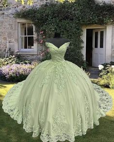 sage green quince dress Quinceñera Dresses Sage Green, Sage Green Dress Prom, Light Green Quince Dress, Light Green Quinceanera Dresses, Sage Green Dresses, Aramex Delivery