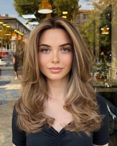 Honey Brown Hair Color, Honey Brown Hair, Smink Inspiration, Hairstyles For Layered Hair, Honey Blonde Hair