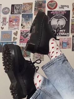 Shoe Inspo, Aesthetic Shoes, Pretty Shoes, Dream Shoes, Doc Martens, Playing Dress Up, Look Cool, Sock Shoes, Cute Shoes