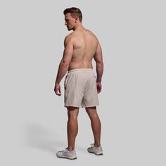 Our Peak Short combines the versatility of an athletic short with all the style of a casual, everyday short. Cut from an ultra-lightweight and quick-drying fabric, these are the shorts you’ll reach for when taking on everything from long summer hikes to the most brutal work outs. Unlined and infused with functional stretch, you can take on nearly any movement with distraction-free comfort. Summer Hike, Short Cut, Work Outs, Casual Everyday, Athletic Shorts, Quick Dry, Oatmeal, Drawings, Fabric