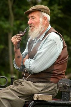 Old Irish Man, Old Man Reference, Irish Faces, Farmer Man, Irish Village, Old Farmer, Shoe Cobbler, Irish Style, Irish Fashion