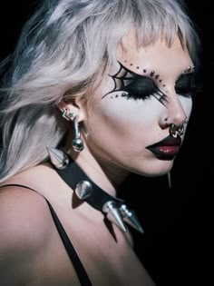 Makeup With Stars, Goth Editorial, Goth Inspiration, Haunt Couture, Goth Party, Dystopian Fashion, Graphic Makeup