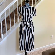 Black And White Stripe Dress With Tie Around Waist And Pockets!! Never Worn, Tags Still On! Casual Black Maxi Dress With Tie Waist, Black Midi Dress With Tie Waist For Brunch, Spring Black Maxi Dress With Tie Waist, Casual Black And White Spring Dress, Casual Black And White Midi Dress For Summer, Casual Black And White Dress For Spring, Casual Black And White Dress For Day Out, Black And White Short Sleeve Dress For Spring, Black And White Midi Dress For Spring