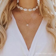 White Shell Choker – Heart Made of Gold