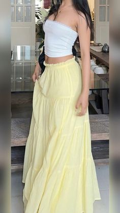 #outfitoftheday #styleyourspace Yellow Skirt Outfit Aesthetic, Yellow Maxi Skirt Outfit, Yellow Aesthetic Outfit, Yellow Skirt Outfit, Bojo Style, Yellow Skirt Outfits, Yellow Maxi Skirt, Yellow Maxi Skirts, Modest Girly Outfits