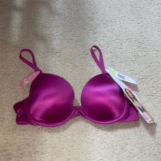 Beautiful Raspberry Colored T-Shirt Bra With Lightly Padded Lift Maidenform Bras, Raspberry Color, Sleep Wear, Grey Trim, Unlined Bra, Beige Style, Tank Top Bras, Racerback Bra, Black Bra