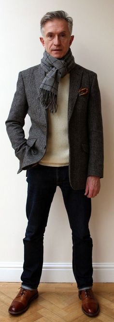 Stay Stylish This Winter: 20+ Top Winter Outfits for Men 15 Middle Age Men Fashion, Tweed Blazer Men, Tweed Jacket Men, Tweed Jacket Outfit, Grey Tweed Blazer, Herringbone Tweed Jacket, Herringbone Jacket, Men's Scarf, Wedding Suits Groom