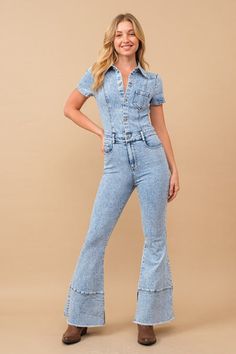 Fitted Casual Bottoms With Button Closure, Fitted Casual Bottoms With Buttons, Short Sleeve Stretch Jumpsuits And Rompers With Pockets, Casual Stretch Button-up Bottoms, Trendy Fitted Jeans With Button Zip Fly, Fitted Denim Blue Bottoms With Button Closure, Casual Fitted Bottoms With Buttoned Pockets, Fitted Casual Bottoms With Buttoned Pockets, Light Wash Button-up Denim Jumpsuit