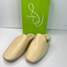 Brand: Sam Edelman Size: 11m Color: Eggshell Tan Brand New In Box, Tried On Only. Imported Sole Material: Synthetic Outer Material: Leather Closure Type: Pull-On Sam Edelman Kylar Fashion Mule Toe Style: Round Kylar Combines Style, Comfort, And Simplicity To Form A Quality Slip On. ***Minor Peel On Right Pair And Inside Of Left Pair. Please Refer To Pictures. Box Is A Little Dirty And Damaged Due To Storage. I Do My Best To Disclose Any Flaws Or Damage But Please Review All Photos Before Purchas Cushioned Almond Toe Slip-on Slippers, Summer Slip-ons With Leather Sole And Plain Toe, Almond Toe Slippers With Cushioned Footbed, Formal Beige Closed Toe Slip-ons, Synthetic Slip-ons With Leather Sole And Almond Toe, Sam Edelman Shoes, Mule Clogs, Mules Shoes, Sam Edelman