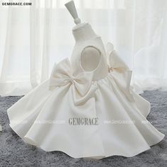 10% off now|Free shipping world-wide. Simple Satin Sleeveless Wedding Couture Flower Girl Dress with Big Bow Decoration at GemGrace. Click to learn our pro custom-made service for wedding dress, formal dress. View #FlowerGirlDresses for more ideas. Elegant Ball Gown With Satin Bow For Pageant, Bridesmaid Princess Dress With Satin Bow, Satin Bridesmaid Princess Dress With Satin Bow, White Satin Princess Dress For Bridesmaid, Satin Princess Dress With Satin Bow, Sleeveless Satin Princess Dress, Fitted Princess Wedding Dress With Bow, Fitted Wedding Princess Dress With Bow, Elegant Princess Wedding Dress With Bow Tie Back