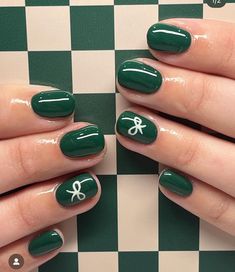 Forest Green Nails, Green Nails Designs, Nail Sunny, Emerald Nails, White Inspiration, Enchanting Forest, Gel Colors, Amazon Beauty, Hello Nails