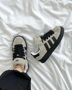 Aesthetic Shoes For Men, Adidas Campus Aesthetic, Shoes Aesthetic Sneakers, Adidas Campus Outfit, Adidas Campus 00s Outfit, Campus 00s Outfit, Campus Adidas, Outfit Adidas, Campus Outfit