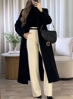 Formal Wear Women Winter, Winter Formal Looks For Women, Winter Formals For Women, Elegant Stay At Home Outfit, Black Chic Outfit Classy, White Pants Office Outfit, Casual Elegant Outfits Winter, Formal Outfits For Women Winter, Classy Black And White Outfits