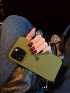 @maybeeevirgo Apple Phone Case, Clipuri Video, Minimalist Nails, Fire Nails, Aesthetic Iphone, 가을 패션, Cute Phone Cases, Apple Products