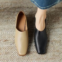 2403YY30111241072-4 Pumps Shoes, Shoes Heels Pumps, Heels Pumps, Leather Items, Pump Shoes, Block Heels, Rubber Sole, Heel Height, Leather Upper