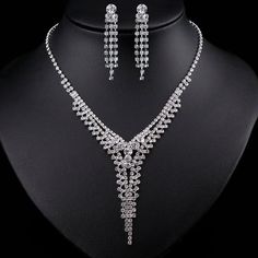 Silver Rhinestone Jewelry Sets For Wedding, Crystal Bling Jewelry Sets For Wedding, Bling Crystal Jewelry Sets For Wedding, Wedding Jewelry Sets With Silver Rhinestones, Wedding Crystal Jewelry Sets With Bling, Wedding Silver Jewelry Sets With Rhinestones, Diamond White Crystal Bridal Necklace With Rhinestones, Diamond White Rhinestone Jewelry Sets For Party, Silver Crystal Bridal Necklace With Rhinestones