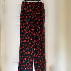 Brand New, Never Worn. Still Has Tags. H&m Floral Print Summer Bottoms, H&m Trousers, Tropical Pants, Black Slim Pants, Grey Pants Casual, Print Pant, Floral Print Pants, Black Slacks, Maternity Leggings