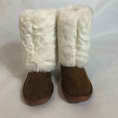 Nwot! Adorable Faux Fur Boots. Plush Faux Fur Shaft. Cozy Faux Fur Lining. Size 2 Make An Offer! White Boots With Plush Lining For Winter, White Winter Boots With Plush Lining, White Plush Lined Winter Boots, White Plush-lined Boots For Winter, White Boots With Faux Fur Lining For Fall, White Faux Fur Lined Boots For Fall, White Faux Fur Boots With Round Toe, White Faux Fur Trimmed Boots, White Boots With Faux Fur Lining