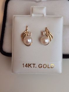 Gold Earrings For Kids, Pearl Earrings Designs, Gold Earrings Indian, New Gold Jewellery Designs, Pearl Jewelry Design