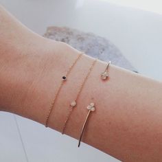 Vale Jewelry, Fall Winter Fashion Trends, Delicate Jewelry, Wristbands, Jewelry Inspo, Dainty Jewelry, Pretty Jewellery, Piercing Jewelry