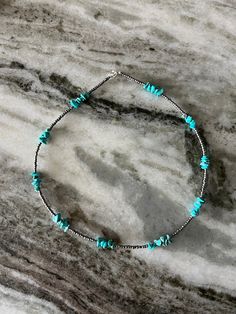 0/10 Sea Beads and Jagged Turquoise Pieces Simple Western Jewelry, Adjustable Turquoise Beaded Necklace With Silver Beads, Adjustable Turquoise Beaded Chain, Western Beaded Jewelry, Western Beaded Necklace, Diy Western Jewelry, Western Type, Sea Beads, Western Things