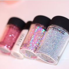 Glitter Makeup, Makeup Brands, Nail Polishes, Makeup Palette, Cute Makeup, Makeup Kit, Aesthetic Makeup