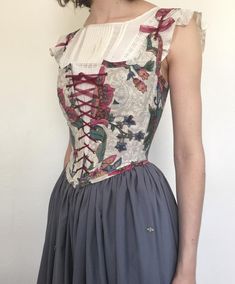 Peasant Bodice, Peasant Costume, Jacobean Style, Jacobean Floral, Corset Outfit, Corset Fashion, Style Pink