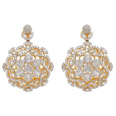 Item Code :- CN-31107 Gross Wt. :- 20.54 gm 18k Yellow Gold Wt. :- 19.21 gm Diamond Wt. :- 6.65 Ct. ( AVERAGE DIAMOND CLARITY SI1-SI2 & COLOR H-I ) Earrings Size :- 39.77 x 30.33 mm approx. ✦ Sizing ..................... We can adjust most items to fit your sizing preferences. Most items can be made to any size and length. Please leave a note at checkout or contact us via 1stDibs conversation. Even after purchasing the item, you can still ask us to adjust the size or length. We will try our best Diamond Chandelier Earrings, Pave Diamond Band, Handmade Fine Jewelry, Turtle Earrings, Diamond Dangle Earrings, Solid Gold Jewelry, Fantasy Jewelry, Baguette Diamond, Diamond Earrings Studs