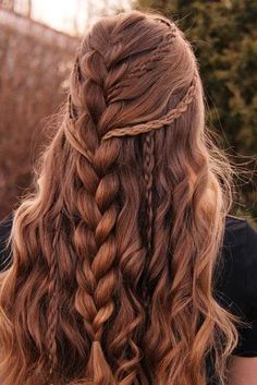 Most Stunning Half Up Half Down Wedding Hairstyles ★ wedding hairstyles half half curls braid brown french braid with thin braids moonlightbraids Κούρεμα Bob, Pretty Braids, Braided Half Up, Fishtail Braid, Wedding Hairstyles Half Up Half Down, Half Updo, Wedding Hair Down, Braided Hairstyles For Wedding, Half Up Half Down Hair