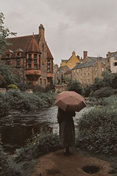 This is Dean Village, Edinburgh. If you want to learn more about where to find this exact spot and other beautiful places in Edinburgh like this, head to my blog to find more! www.comewithkris.com Spring In Scotland Outfits, Spring In Edinburgh, Edinburgh October, Edinburgh Spring, Kat Core, Dean Village Edinburgh, Village Witch, Cottagecore Halloween