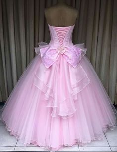 Grammys Dresses, Grammy Dresses, Frocks And Gowns, Kids Party Wear Dresses, Baby Summer Dresses, Long Frock Designs, Girls Tulle Dress, Princess Flower Girl Dresses, Pretty Quinceanera Dresses