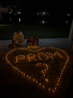 promposal ideas inspo Hoco Proposals Candles, Asking Out Prom Ideas, Promposal With Lights, Light Up Promposal, Promposal With Candles, Extra Promposal Ideas, Promposal Ideas Aesthetic, Romantic Hoco Proposals, Unique Promposal Ideas Prom Proposal Creative