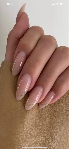 Milky Nails, Nude Nail Designs, Manicure Tips, Lines On Nails, Colorful Nails, Oval Nails, Neutral Nails, Classy Nails