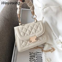 Shipping: Worldwide Express Shipping AvailableDelivery time: 🚚7-15Days Fast ShippingReturns: Fast refund,💯100% Money Back Guarantee.Brand Name: HEONYIRRYHandbags Type: Shoulder BagsTypes of bags: Shoulder & HandbagsMain Material: PULining Material: PolyesterShape: FLAPPlace Of Origin: HE BEI ProvincePlace Of Origin: HE BEI ProvinceOrigin: Mainland ChinaCN: HubeiHardness: SOFTPattern Type: ThreadInterior: Cell Phone PocketDecoration: NONEExterior: Flap PocketOccasion: VersatileClosure Type: COV Girly Bags, Womens Handbags, Handbags Casual, Luxury Designer Handbags, Mini Handbags, Travel Fashion, Square Bag, Female Travel, Green Bag