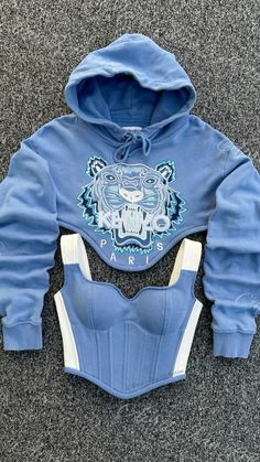 Hoodie Corset, Kenzo Hoodie, Concept Clothing, Diy Fashion Clothing, Fashion Design Clothes, Cute Simple Outfits, Hoodies Design, Character Outfits, Teen Fashion Outfits