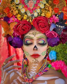 Catrina Costume, Halloween Makeup Sugar Skull, Sugar Skull Costume, Dead Makeup, Cowboys Logo, Cool Halloween Makeup, Amazing Halloween Makeup, Sugar Skull Makeup, Halloween Makeup Inspiration