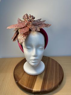 Dark pink padded headband/ Fascinator  Big shiny glittery flower  Hand made  Comes with dust bag Headband Fascinator, Wedding Fascinators, Padded Headband, Party Birthday, Wedding Hair Accessories, Pink Gold, Dark Pink, Fascinator, Wedding Accessories