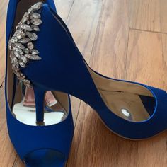 Beautiful Pair Of Size 7 Badgley Mischka Pumps! Comes With Original Shoe Box, Duster Protector Bag, Loose Gem Stones For Embellishment Repair (Currently In Perfect Condition). Worn One Time For Several Hours During A Wedding! These Shoes Are Truly Stunning! Badgley Mischka Shoes, Gem Stones, Badgley Mischka, Shoe Box, Beautiful Blue, Shoes Women Heels, A Wedding, Shoes Heels, Size 7