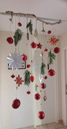 #homedecor, #interiordesign, #homedesign, #decor inspiration Christmas Style, Arts And Crafts Projects, Clever Diy, Christmas Decorations To Make, Diy Arts And Crafts, Outdoor Christmas Decorations, Christmas Seasons, Trending Decor, Christmas Home