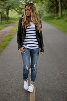 Street style casual outfit ideas.  #style #casual #casualoutfit #womensfashion Converse Outfits, Outfits With Converse, Weekend Outfit, Look Casual, Looks Style, Mode Inspiration, Outfit Casual