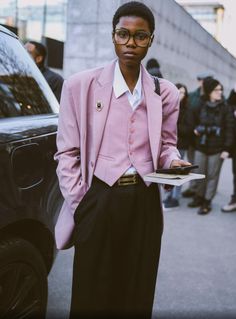 Stylish Black Women, Trendy Fall Fashion, Street Style Photos, Layered Fashion, Fall Winter 2024, The Best Street Style, Best Street Style, Cool Street Fashion