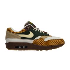 Nike and Laika, famed stop-motion studio, collaborated to release the Missing Link x Air Max 1 'Susan' sneaker to celebrate the release of the Missing Link feature film. Debuted in April 2019, this release was inspired by the film’s main character, Mr. Link, and his Pacific Northwest style. The shoe, designed by Tinker Hatfield and animator Michael Berger, features striped, plaid and woolen textiles, with the AM1’s signature chunky sole wrapped in leather for a premium touch. Retro Sneakers With Air Max Cushioning And Round Toe, Nike Retro Sneakers With Air Max Cushioning, Retro Nike Sneakers With Air Max Cushioning, Pacific Northwest Style, Northwest Style, The Missing Link, Tinker Hatfield, Missing Link, Air Max 1