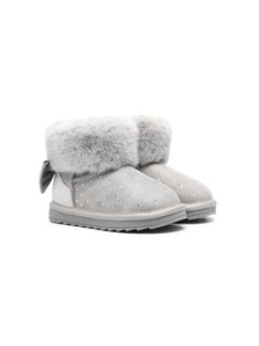 light grey suede faux-fur trim rhinestone embellishment round toe bow, glitter detailing and logo charm to the rear faux-fur lining rubber sole pull-on style Dream Items, Outfit Pieces, Cute Clothing Stores, Pretty Shoes Sneakers, Teen Boy Outfits, Shoe Wishlist, Baby Boy Accessories, Dolce And Gabbana Kids, Shoes Boots Ankle