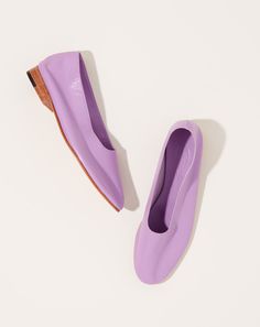 Glove in Lilac | Martiniano | Covet + Lou | Covet + Lou Lilac Shoes Outfit, Shoes Outfit Ideas, Lilac Shoes, Slip On Shoe, Simple Leather, Shoes Outfit, Fancy Shoes, Leather Slip On Shoes, Leather Flats