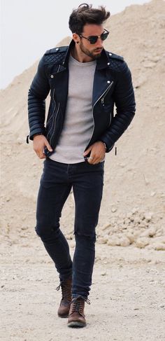 Biker Jacket Outfit, Outfit Biker, Best Beard Styles, Modern Mens Fashion, Man In Black, Leather Jacket Style, Leather Jacket Outfits, Outfit Trends, Mens Style